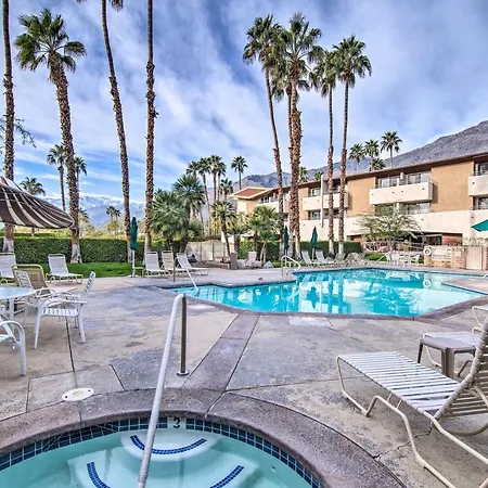 Central Palm Springs Resort Condo With 2 Balconies